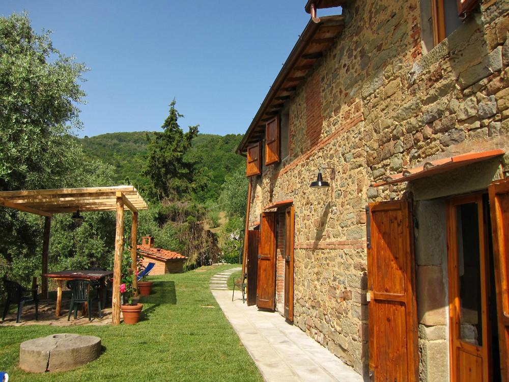 شقة بيسيا  في Fattoria Di Pietrabuona المظهر الخارجي الصورة