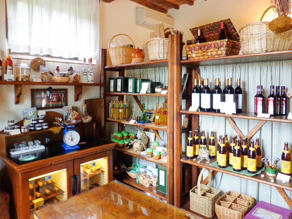شقة بيسيا  في Fattoria Di Pietrabuona المظهر الخارجي الصورة