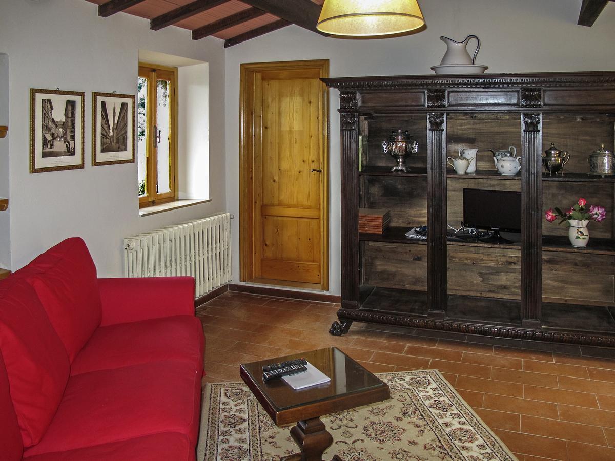 شقة بيسيا  في Fattoria Di Pietrabuona المظهر الخارجي الصورة