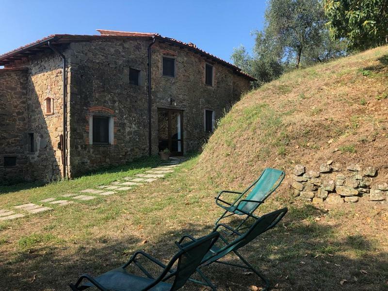 شقة بيسيا  في Fattoria Di Pietrabuona المظهر الخارجي الصورة